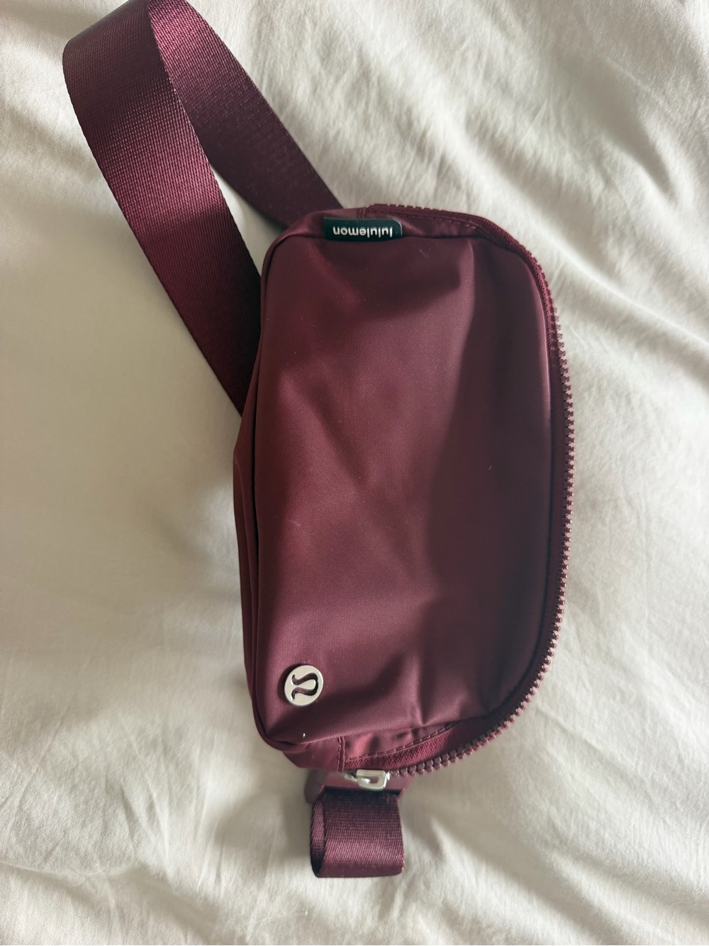 lululemon athletica Men's Maroon Belt Bag